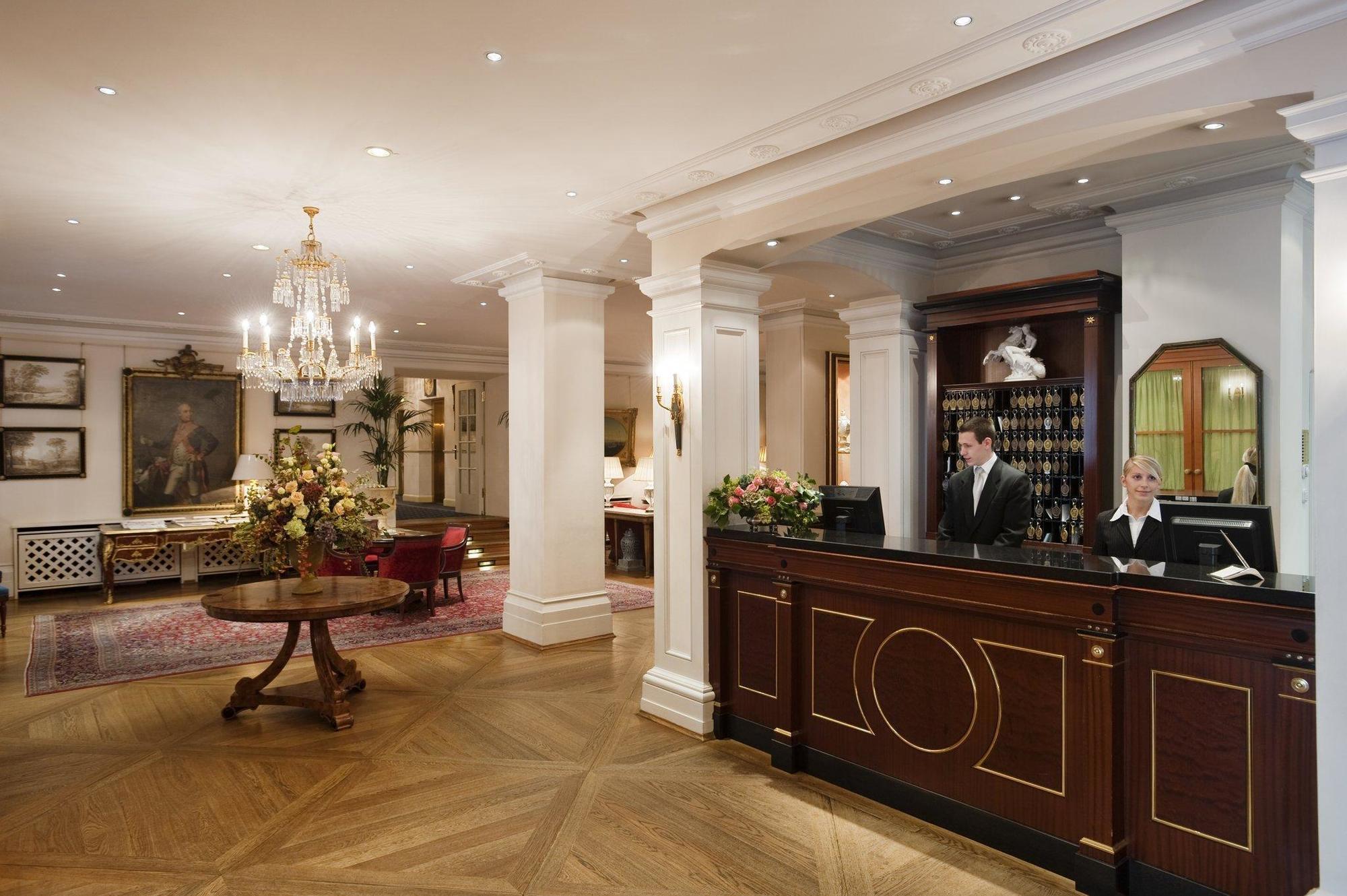 Grandhotel Hessischer Hof - Hotel Frankfurt Frankfurt am Main Bagian luar foto